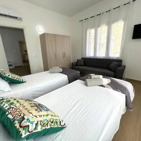 Casa Ferrante *