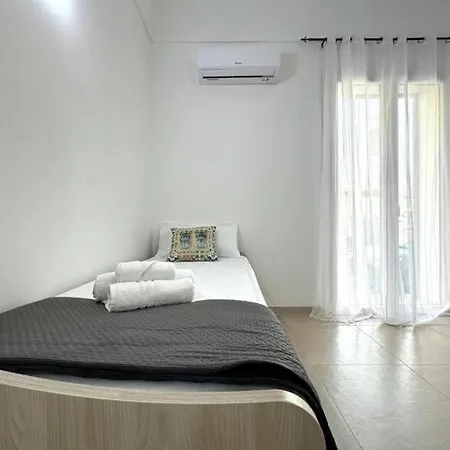 Casa Ferrante Гостевой дом Чинизи