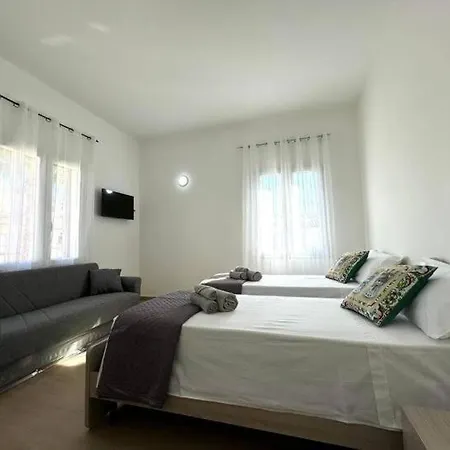 Casa Ferrante Чинизи