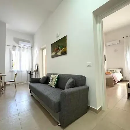 Casa Ferrante