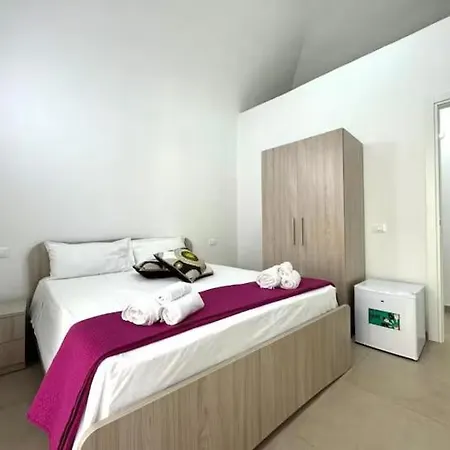 Casa Ferrante 3*
