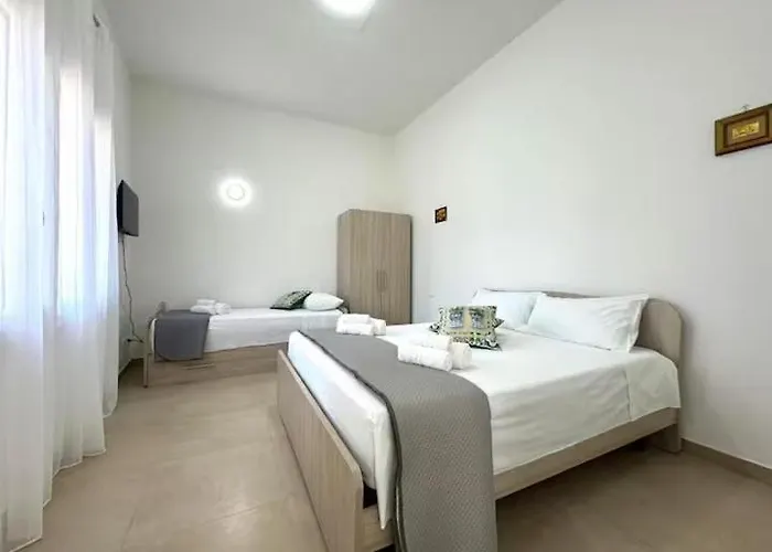 Πανσιόν Casa Ferrante 3*
