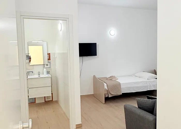 Πανσιόν Casa Ferrante 3*